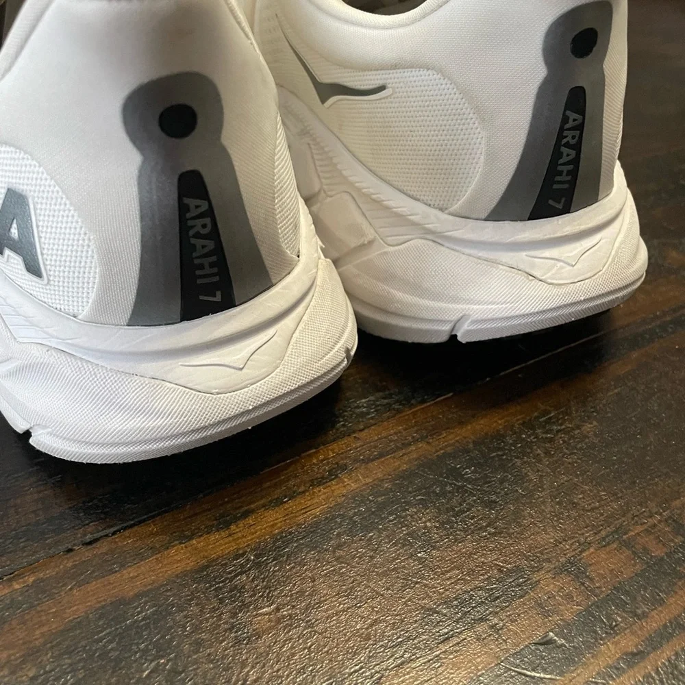 Hoka Arahi 7 Sneakers - Picture 4 of 10